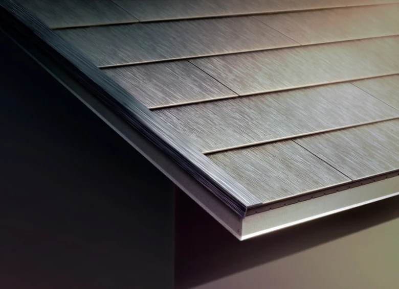Roof tiles with solar cells