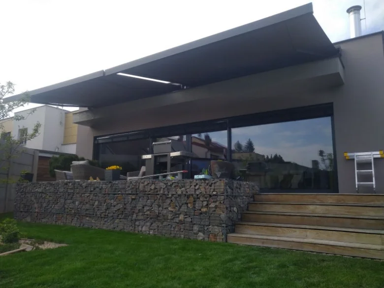 Modern balcony shading system