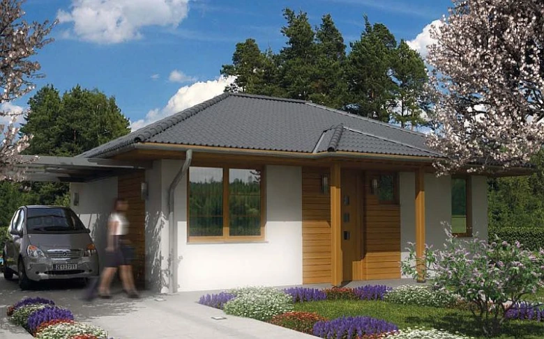 Moderní dřevostavba bungalov s zahradou a parkovaným autem.