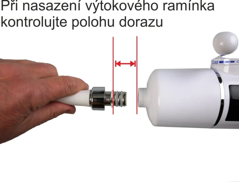 Instalace výtokového ramínka s kontrolou polohy dorazu.
