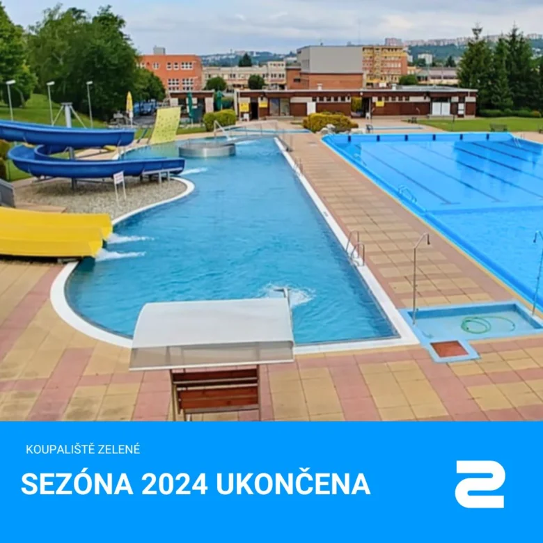 Venkovní bazén s vodními skluzavkami a plaveckými dálnicemi v Koupališti Zelené