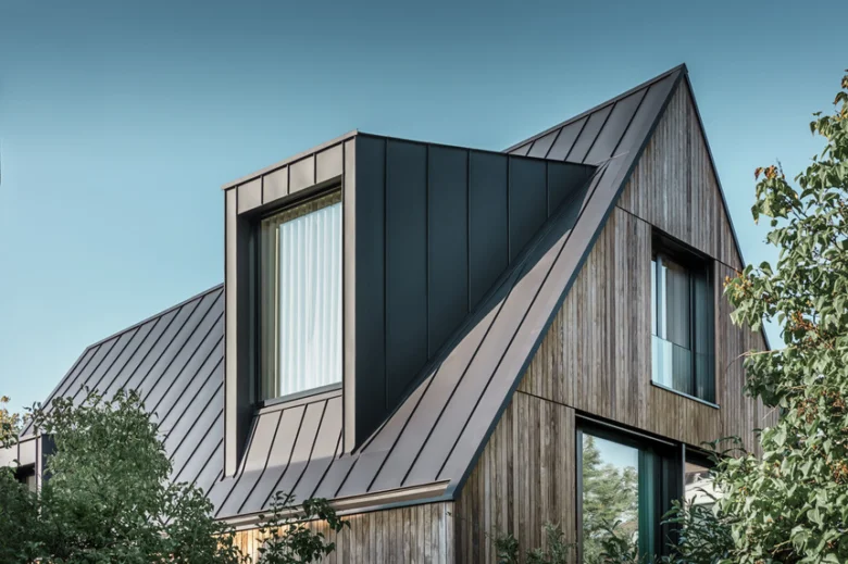 Metal roof with standing seam panels